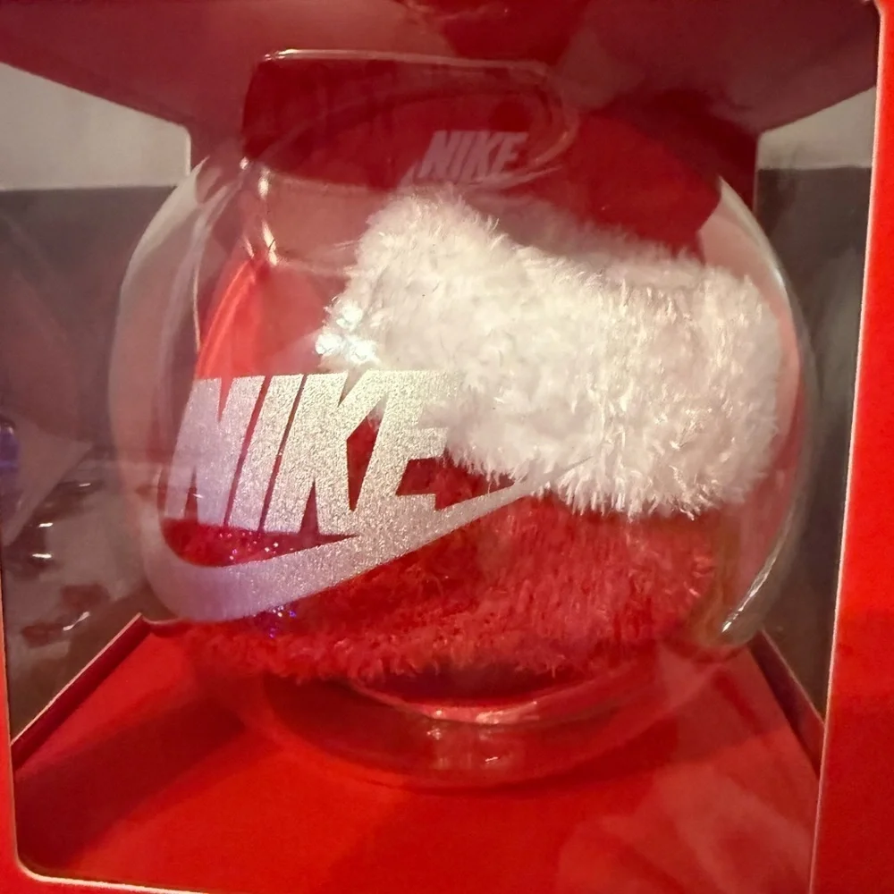 Nike Infant Booties in Red “ornament” NIB